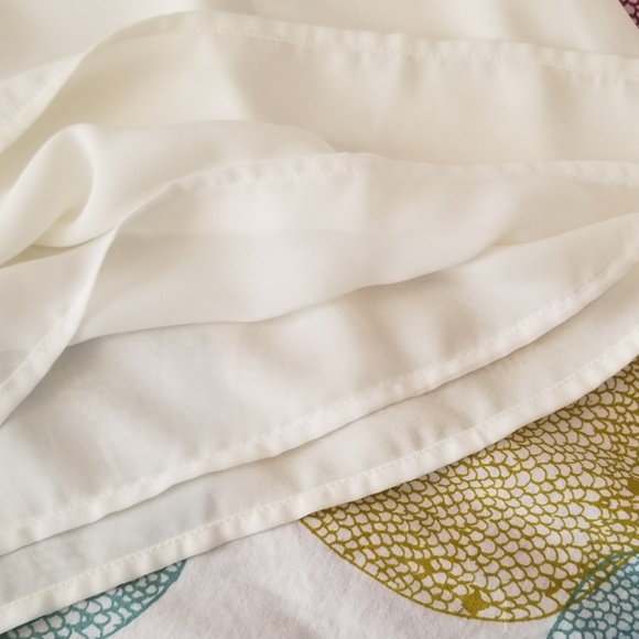 Forever 21 Sleeveless Blouse - Picture 5 of 6